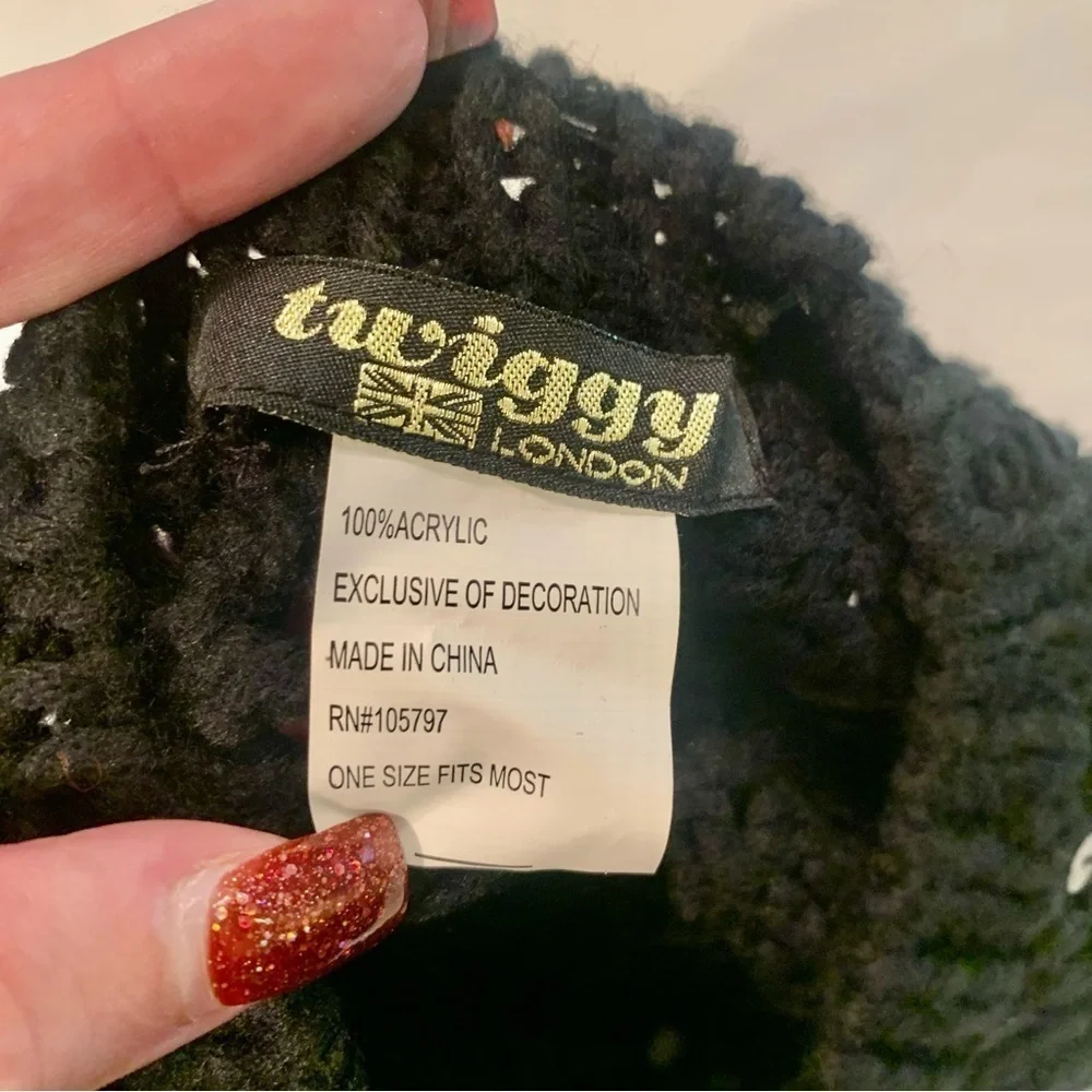 Twiggy LONDON Knit Beret Hat Black Sparkly Embellishments Sequins Vintage